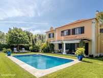 Moradia T7 com piscina e garagem no centro de Cascais