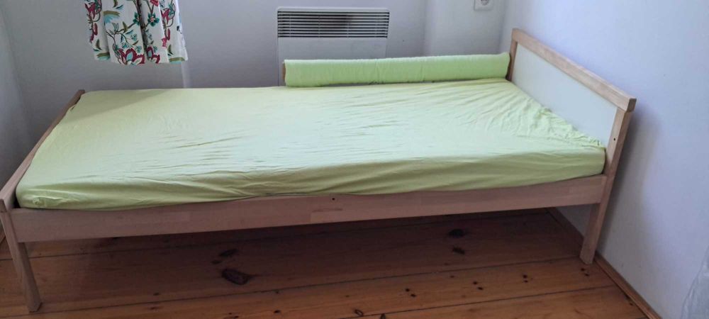 Sprzedam drewniane łóżeczko dziecięce/młodzieżowe