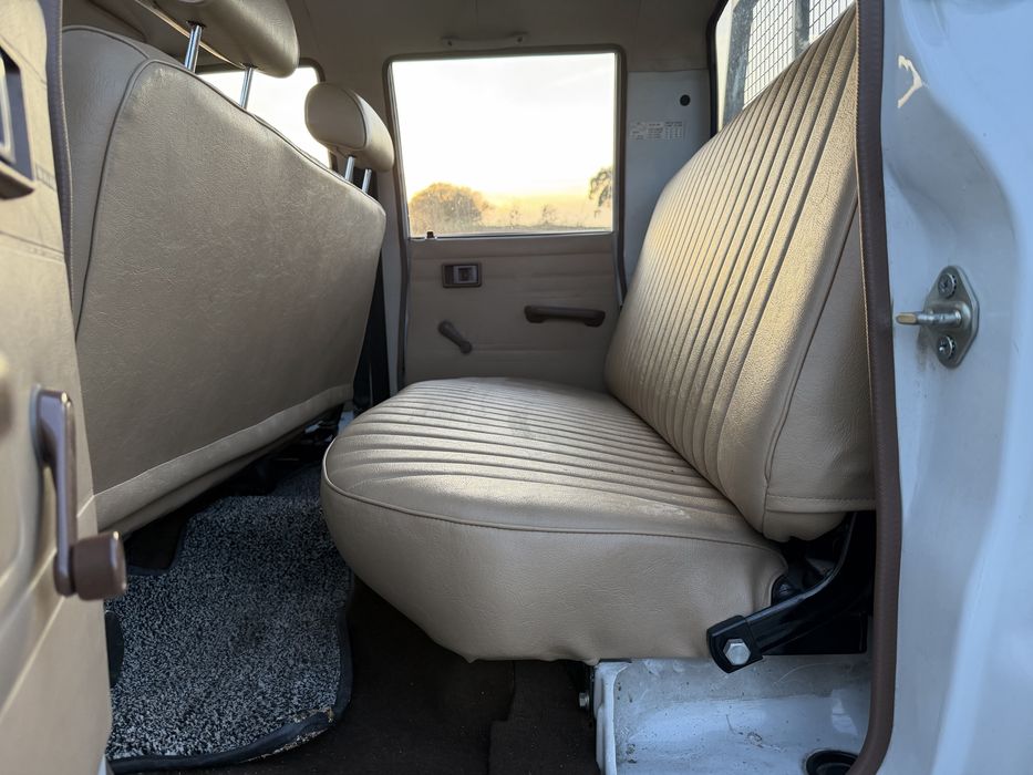 Toyota Hilux 48000kms Nacional 4x2 5 lugares