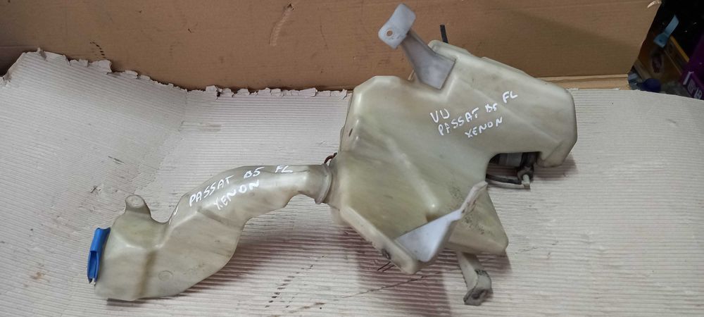 Zbiornik spryskiwaczy + pompki VW Passat B5 FL Xenon