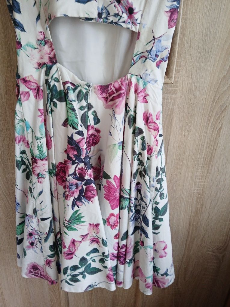 Sukienka letnie w kwiaty 34- 36