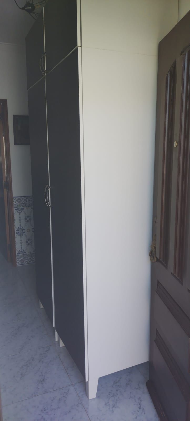 Móvel com muita arrumação  do ikea