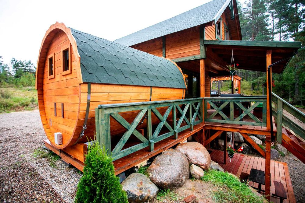 Domek RYSIÓWKA w lesie KASZUBY prywatny BASEN sauna BANIA zapraszamy