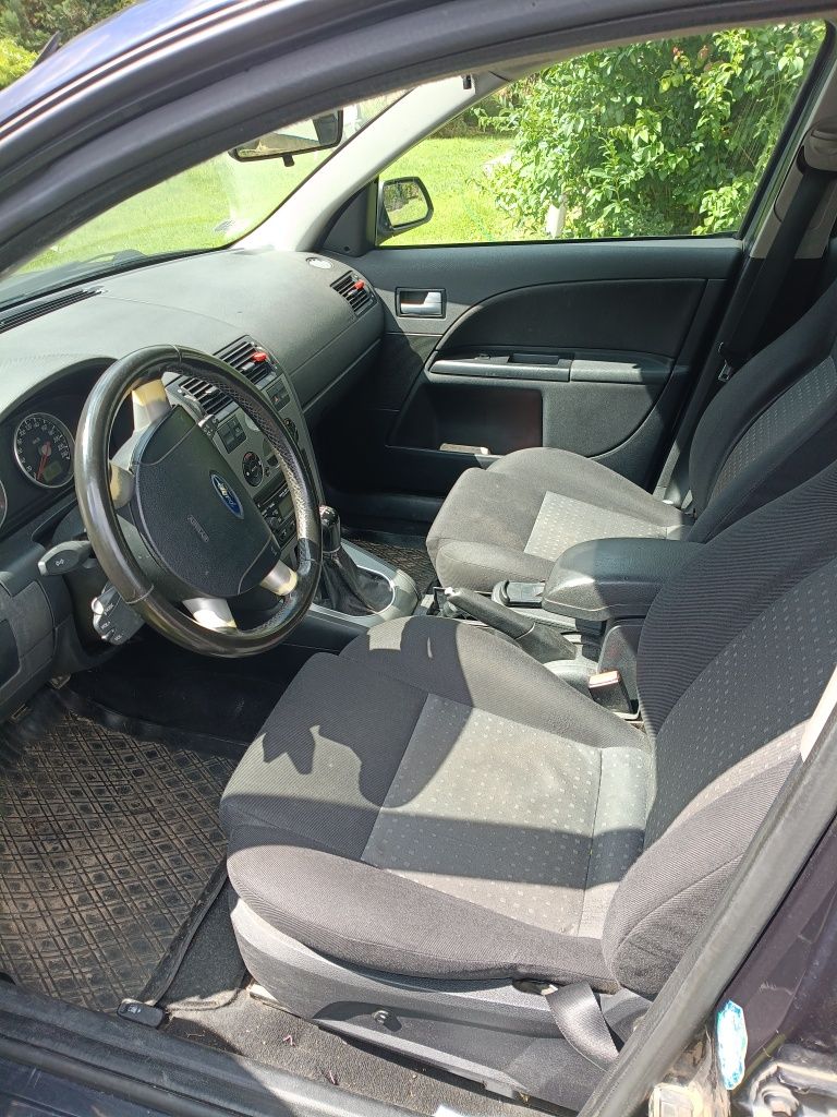 Ford Mondeo GHIA 2003 MK3