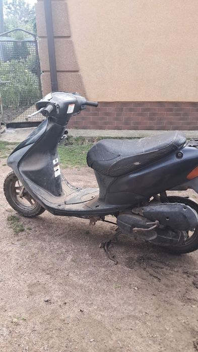 Продажтся скутер сузукі