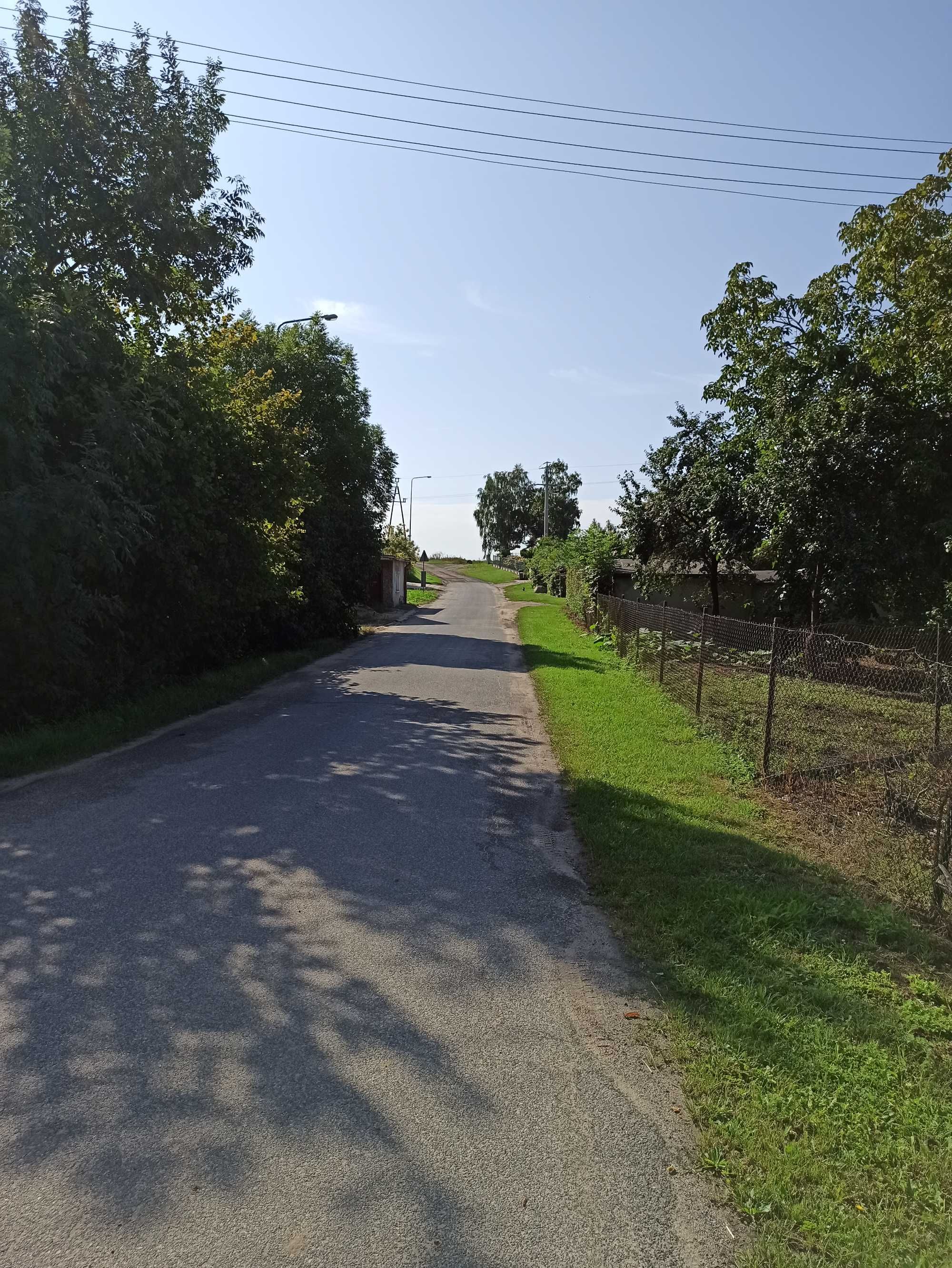 Sprzedam  działkę budowlaną Poniatowice koło Oleśnicy