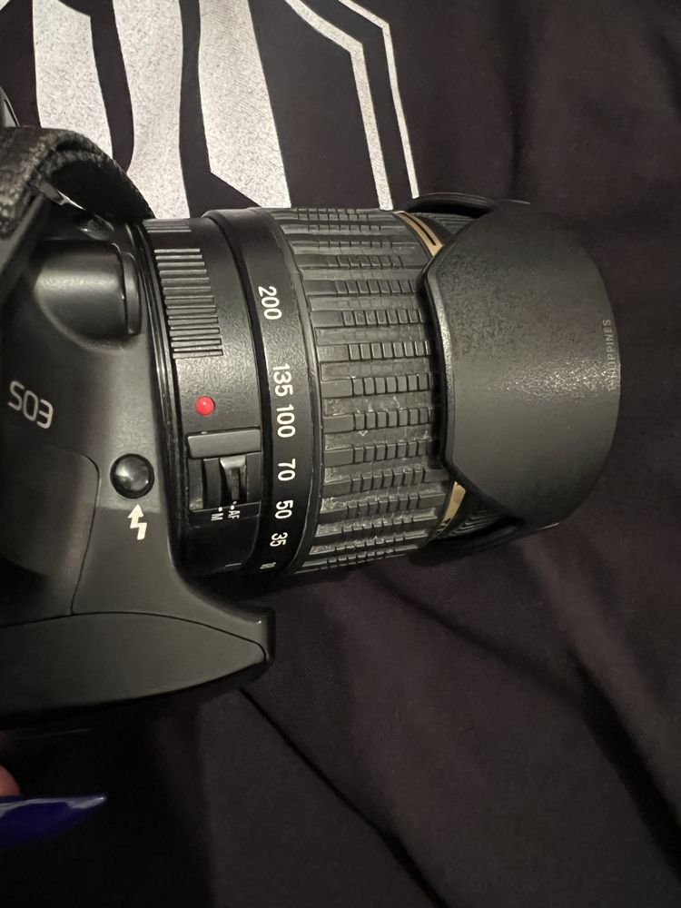 Продам фотоапарат CANON EOS1000