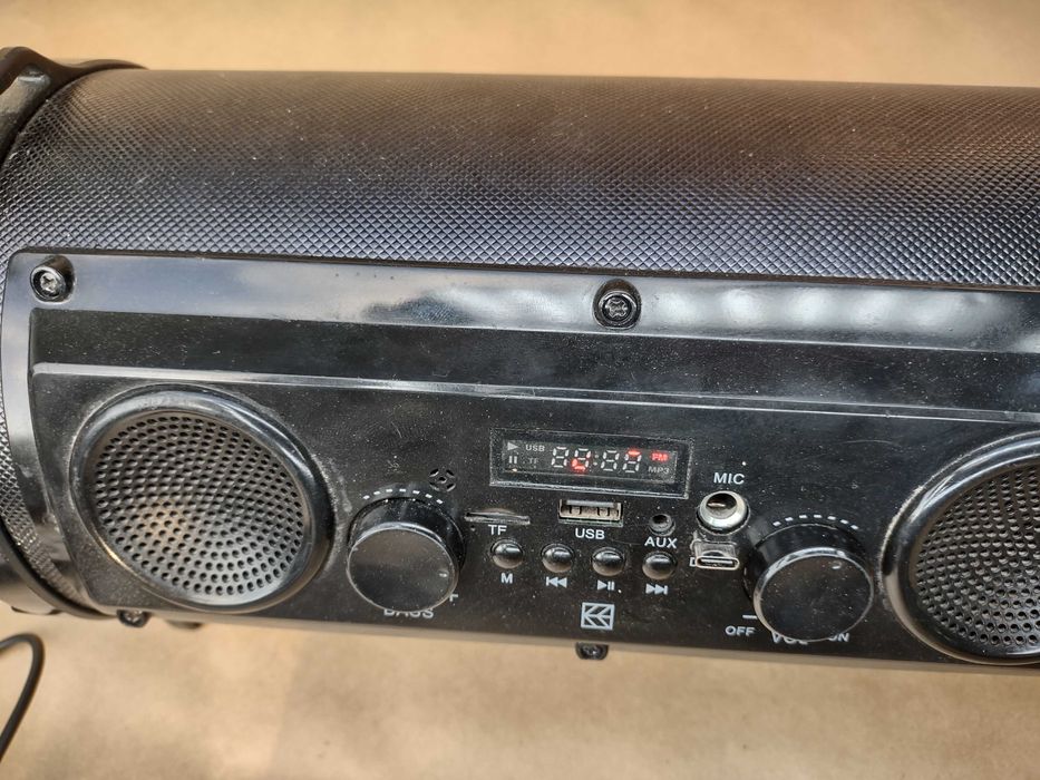 Głośnik bezprzewodowy z mikrofonem Hykker 210181