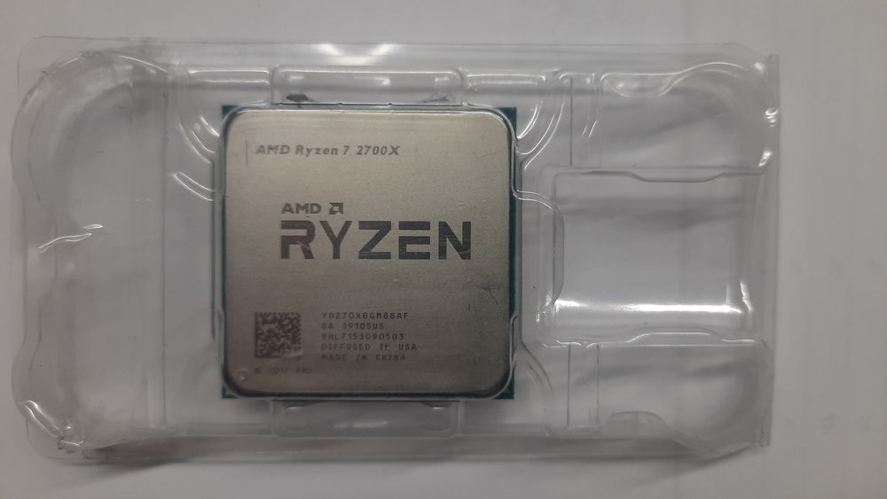 Процесор RYZEN 7 2700x