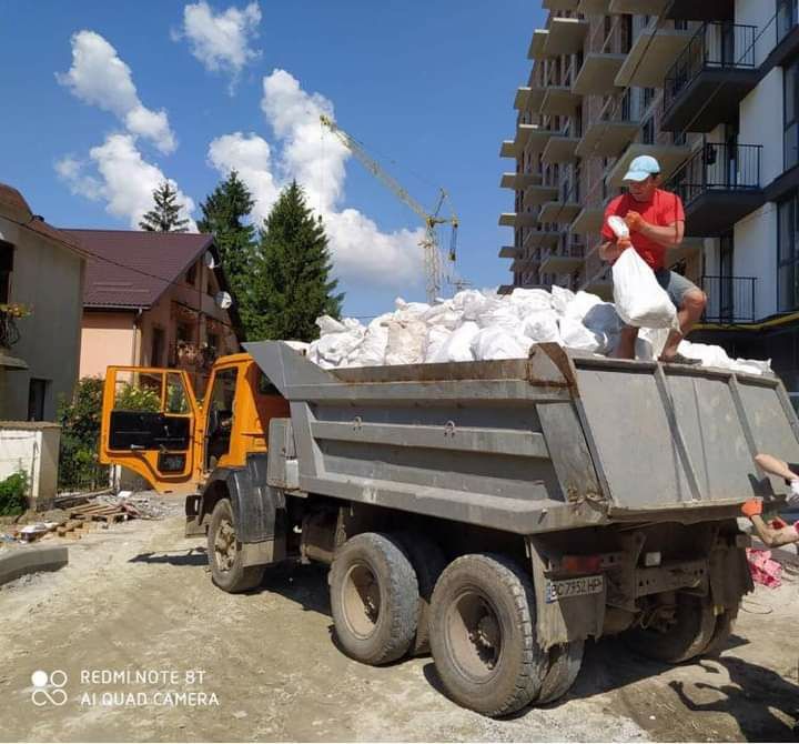 Вивіз сміття,бою,землі,доставка,пісок,щебінь,відсів,чорнозем,зіл,камаз