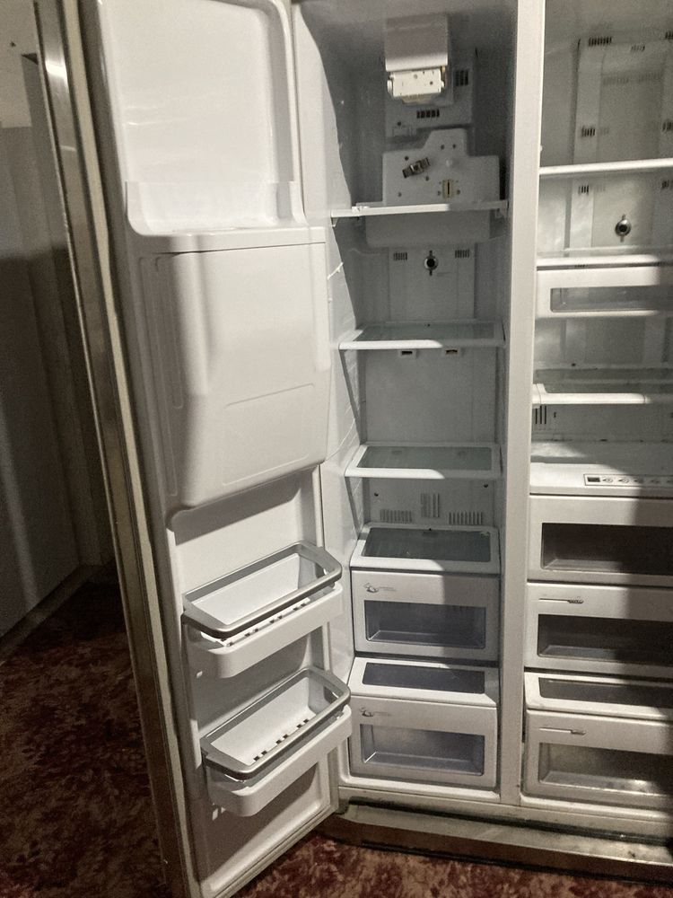 Холодильник..