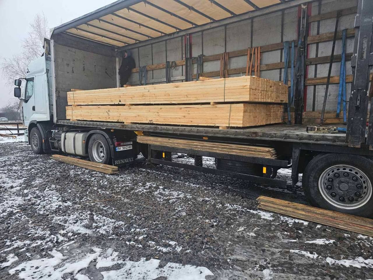 Брус, суха необрізна дошка, обрізна дошка, доска, рейка, опалубка