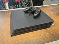 Sony PlayStation 4 Pro + pad + okablowanie