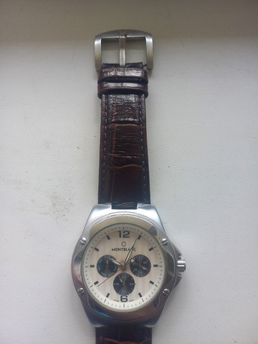 Продам часы мужские MontBlanc