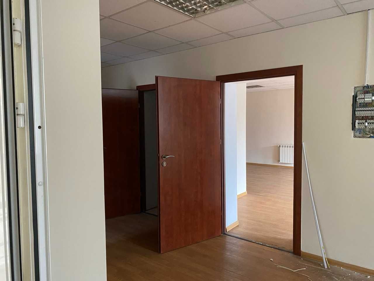Оренда офіс приміщення 240 м Видубичи Кільцева Столичне шосе Корчувате