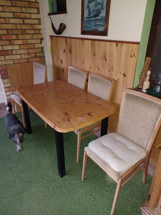 Sprzedam lozko stół 4 krzesla