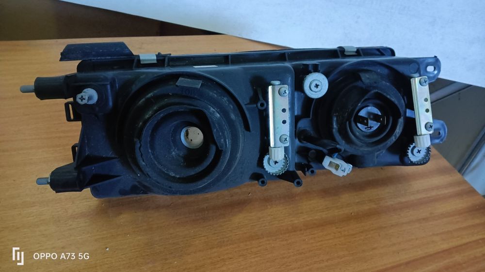 Farol Mitsubishi lancer ótica 1988 esquerda