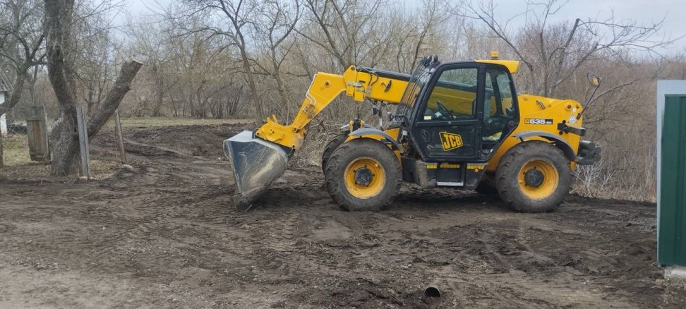 Щебінь, пісок, камінь бутовий. Послуги спецтехніки