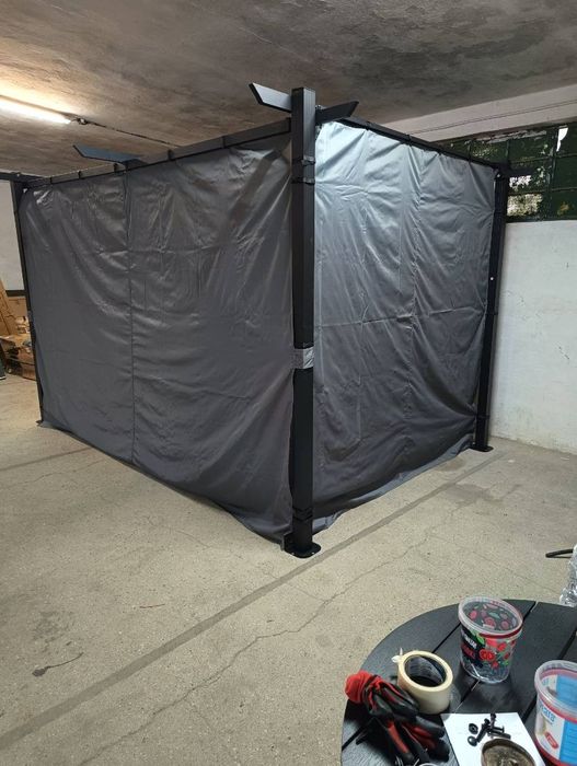 Pawilon wolnostojący. Zadaszenie na ogród, altanka. Namiot ogrodowy.