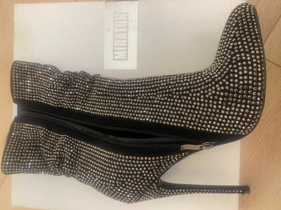 Жіночі черевики Attizzare MIRATON (МИРАТОН)