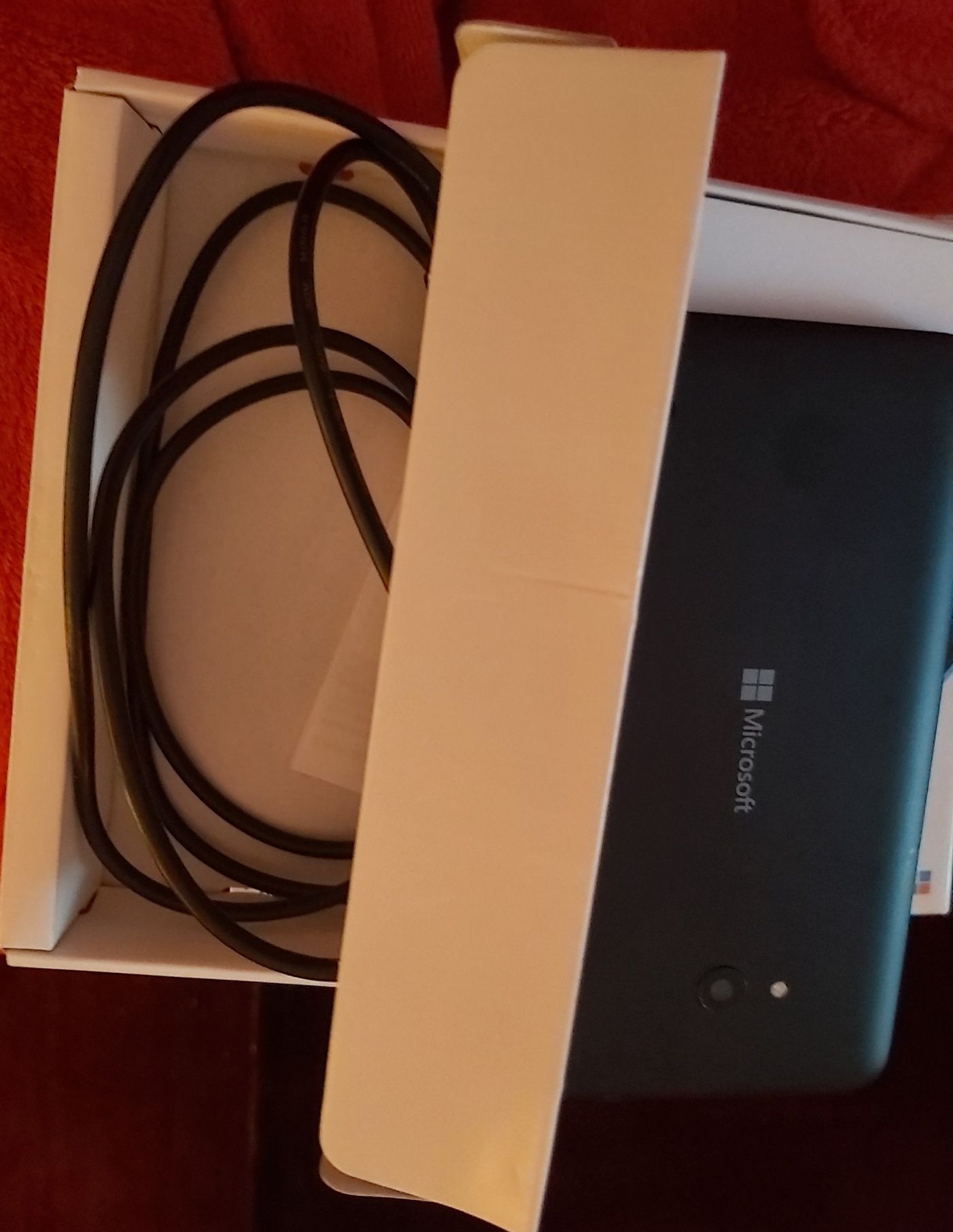 Telefon Lumia 640