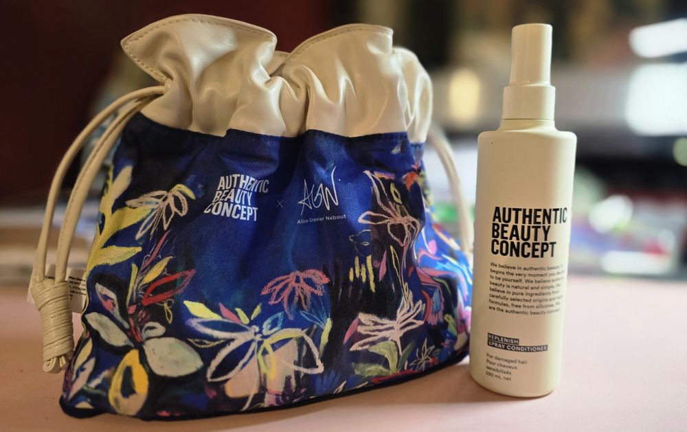 Authentic Beauty Concept Replenish Spray Conditioner + kosmetyczka