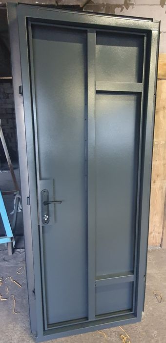 Двери входные Технические для хозпостроек Бюджетные Металеві двері