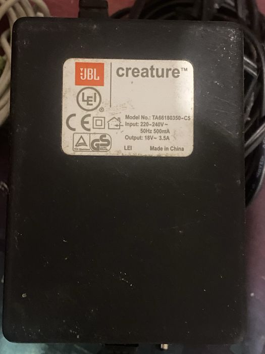 Jbl сабвуфер creature II