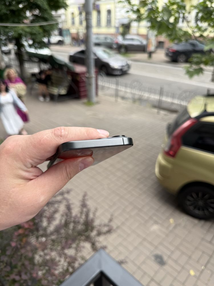 Ідеальний iPhone 15 Pro Max 256gb Black Titanium, 99% акумулятор