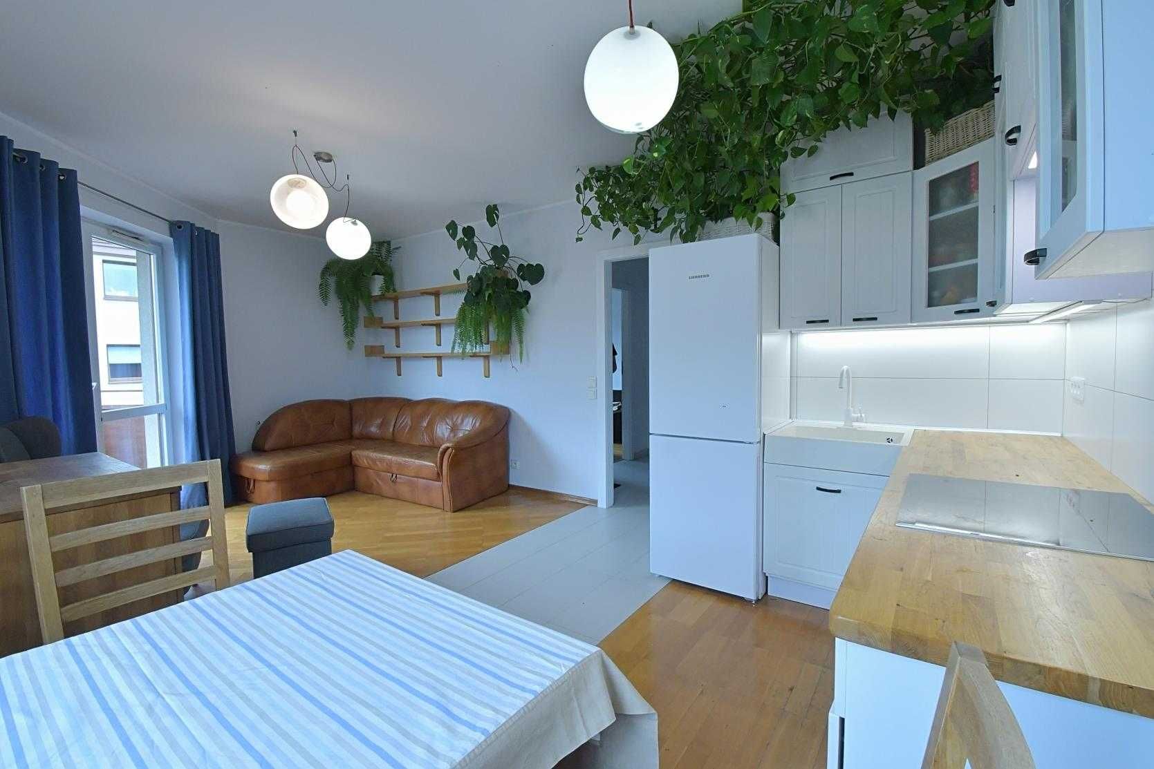 2 pokoje z balkonem, zielone Partynice