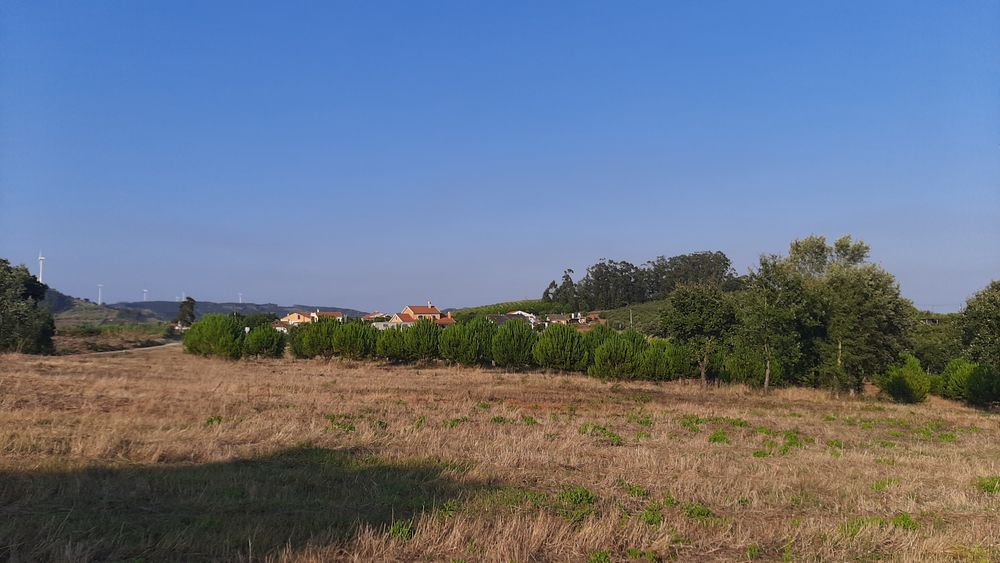 Terreno com 2.500 m²