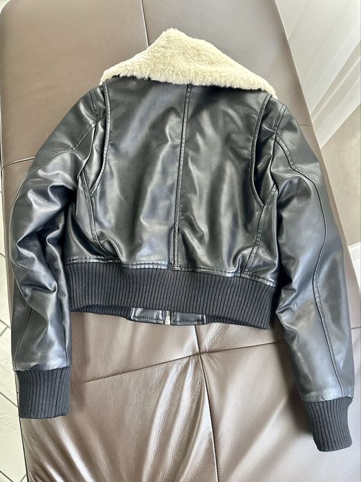 Дублянка бомбер Mango