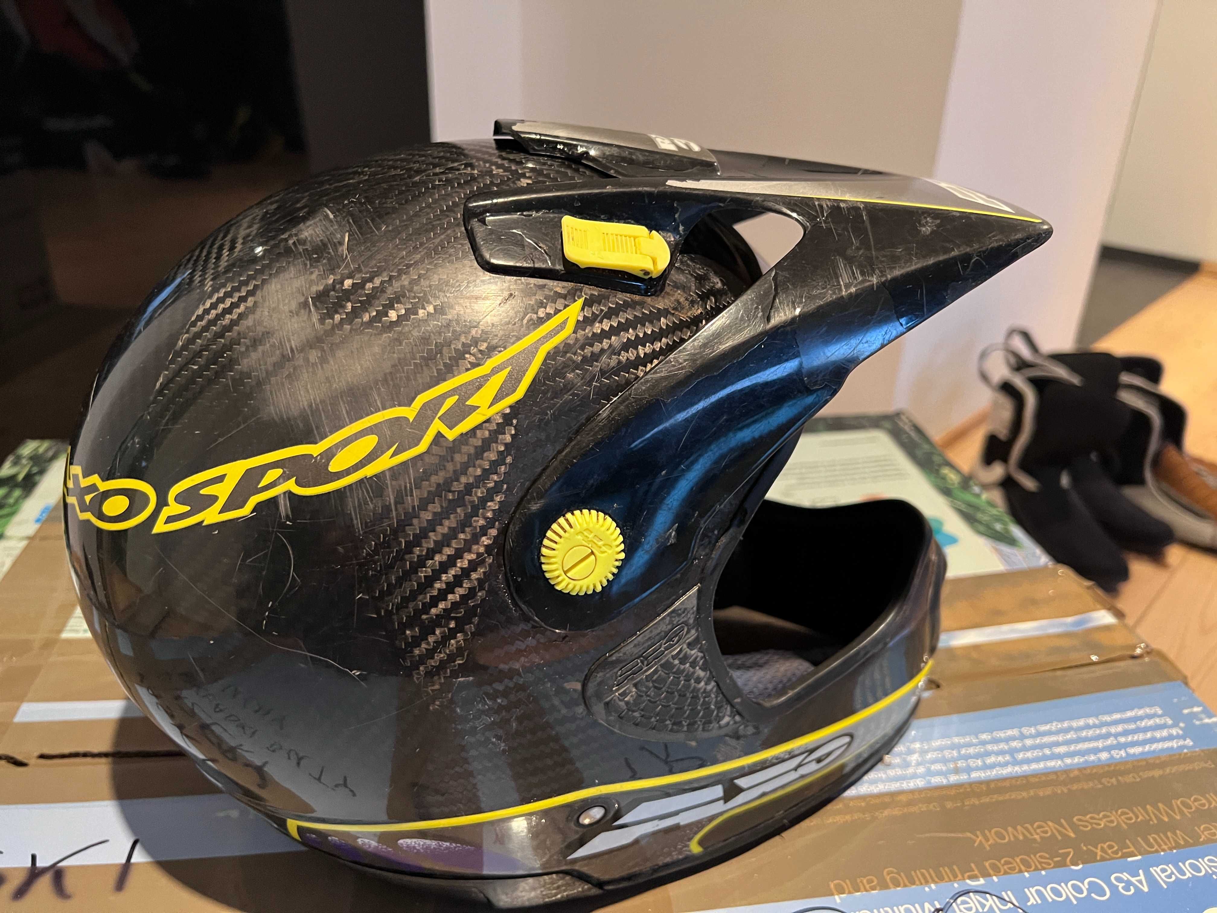 Kask cross enduro adv mtb Axo karbon L 1050 gram