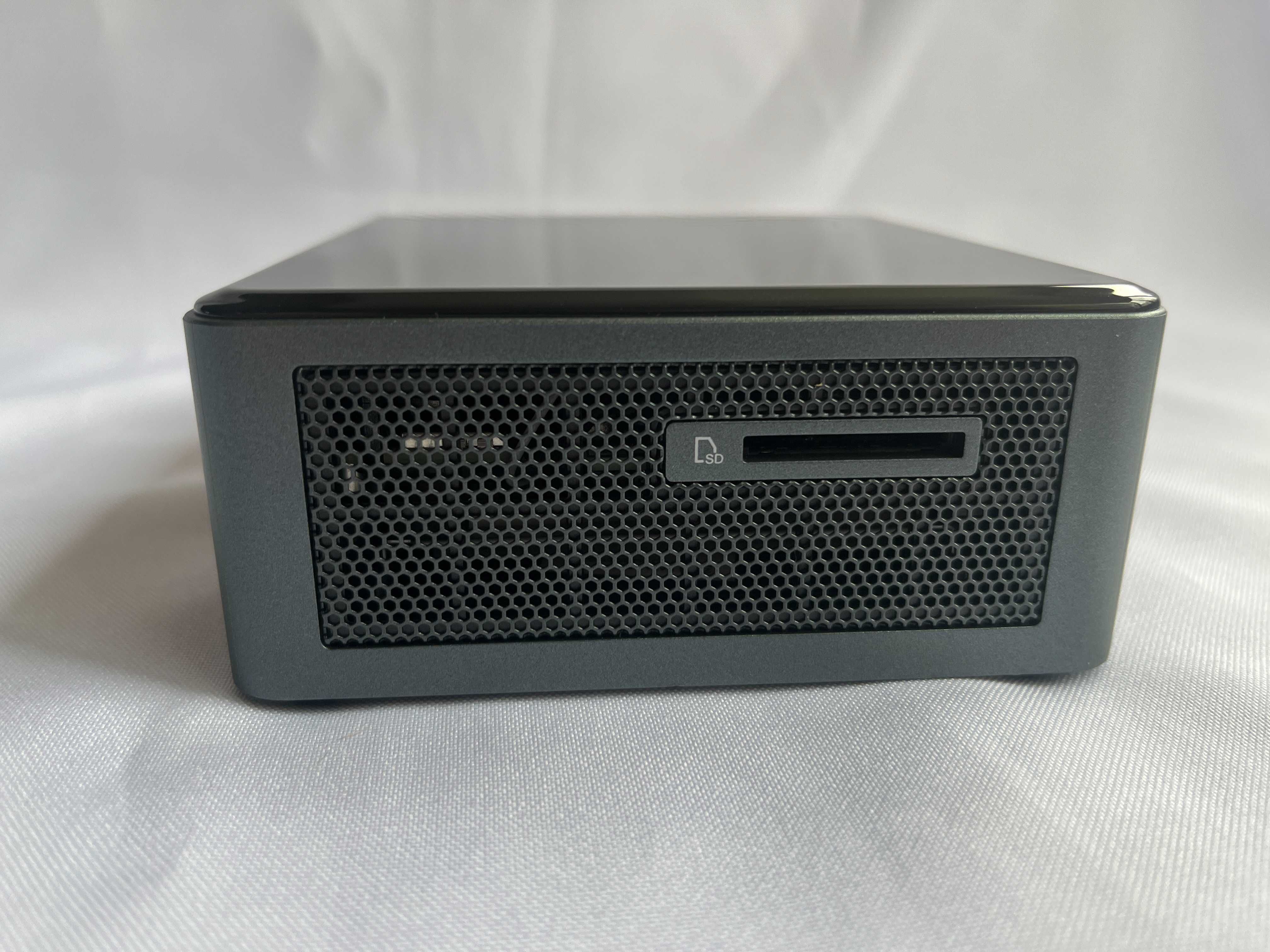 Міні ПК intel NUC10i3FNHN1, i3-10110u 8/128GB, Thunderbolt 3, 4К 2160p