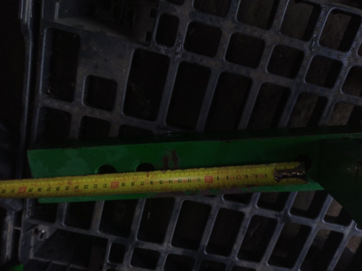 Zaczep dolny John Deere 5055E 5065E 5075E