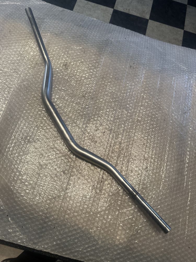 Kierownica Axis Centralize 81Cm 22mm 11305/27443 C2 KTM 690 V160