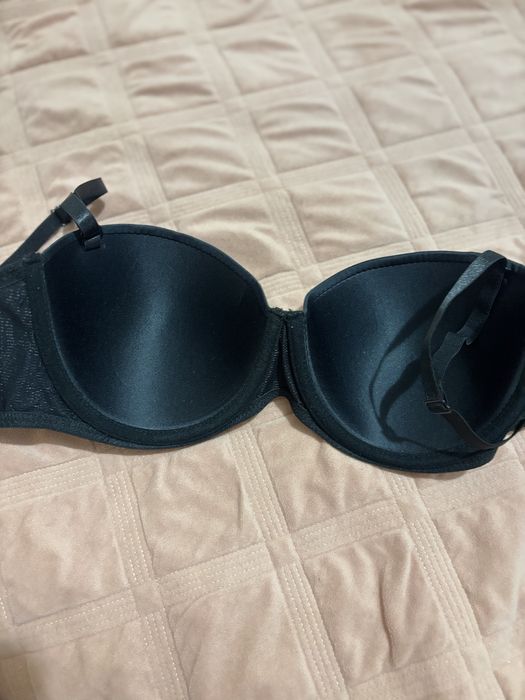 Продам новий чорний бюстгалтер