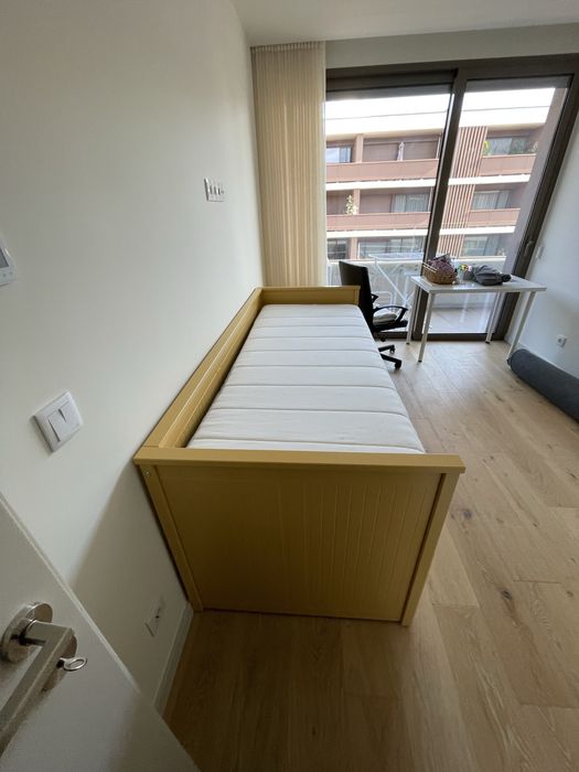 Cama dupla amarela 90x200cm IKEA