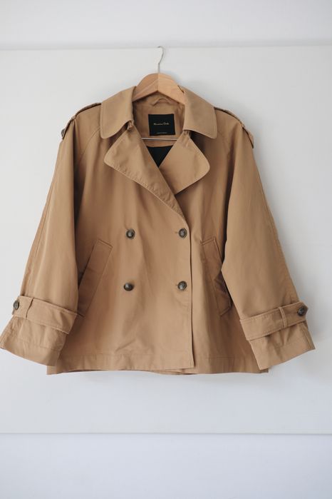 Massimo Dutti Krótki beżowy płaszcz