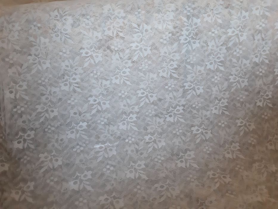 Дві нові штори 250х145, тюль 2 вида 300х150 і 245х170, накидка з тюліі