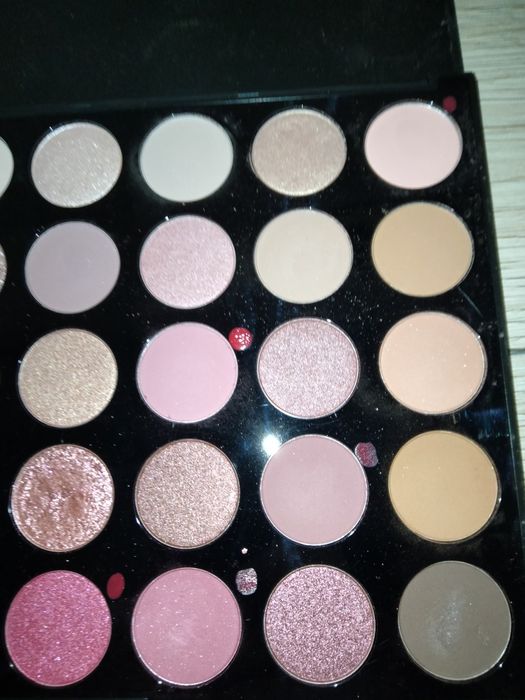 Morphe natural flirt paleta cieni do powiek