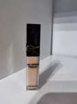 Yves Saint Laurent All Hours korektor LC2
