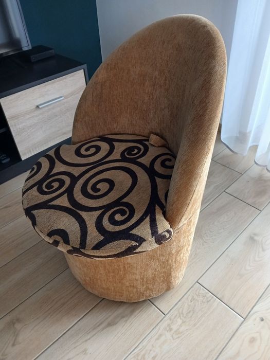 Sprzedam fotel ze schowkiem