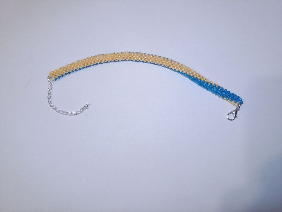 Вироби з бісеру, патріотичні вироби з бісеру, амігурумі з бісеру