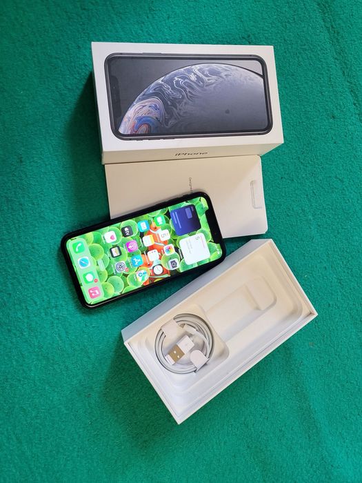 iPhone XR 10R 64 ГБ смартфон Apple
