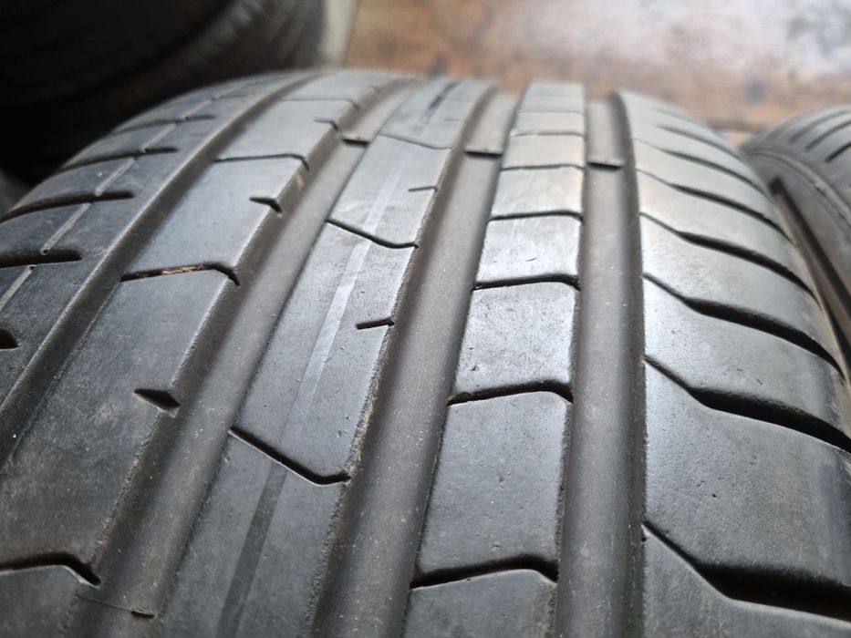 235/50/19 99W Pirelli P Zero 2020.r 7mm 4sztuki