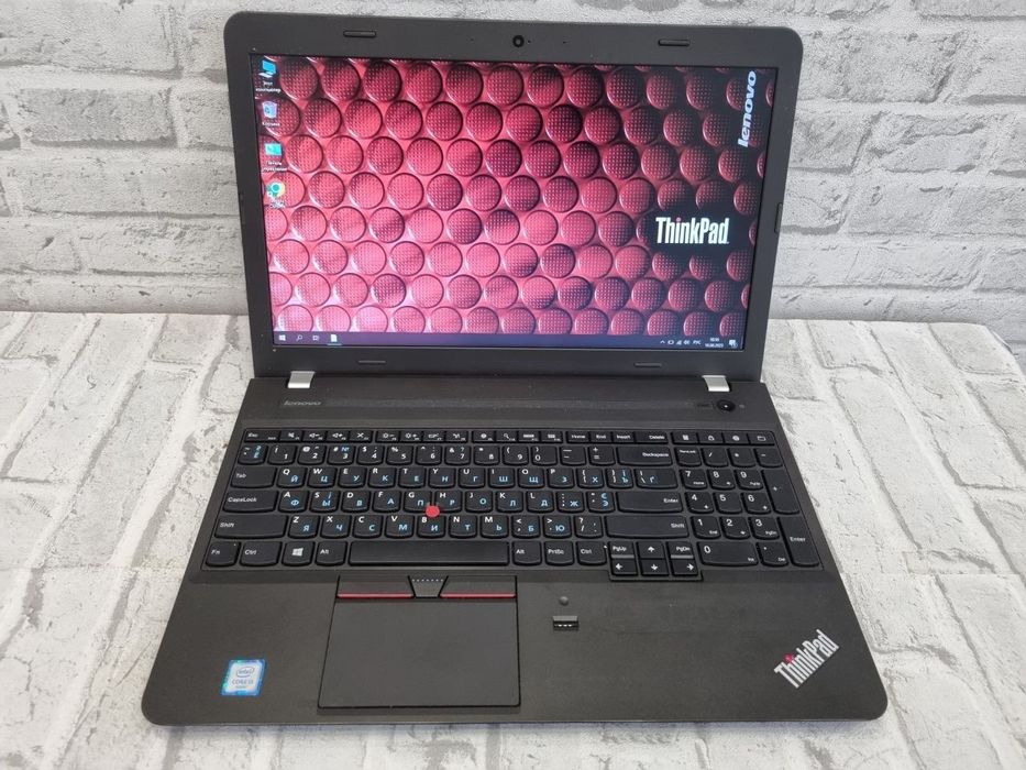 Lenovo 15,6" на i5 та 16Гб ОЗУ, 250Гб SSD
