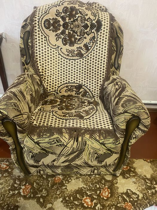 Продам два кресла в хорошем состоянии