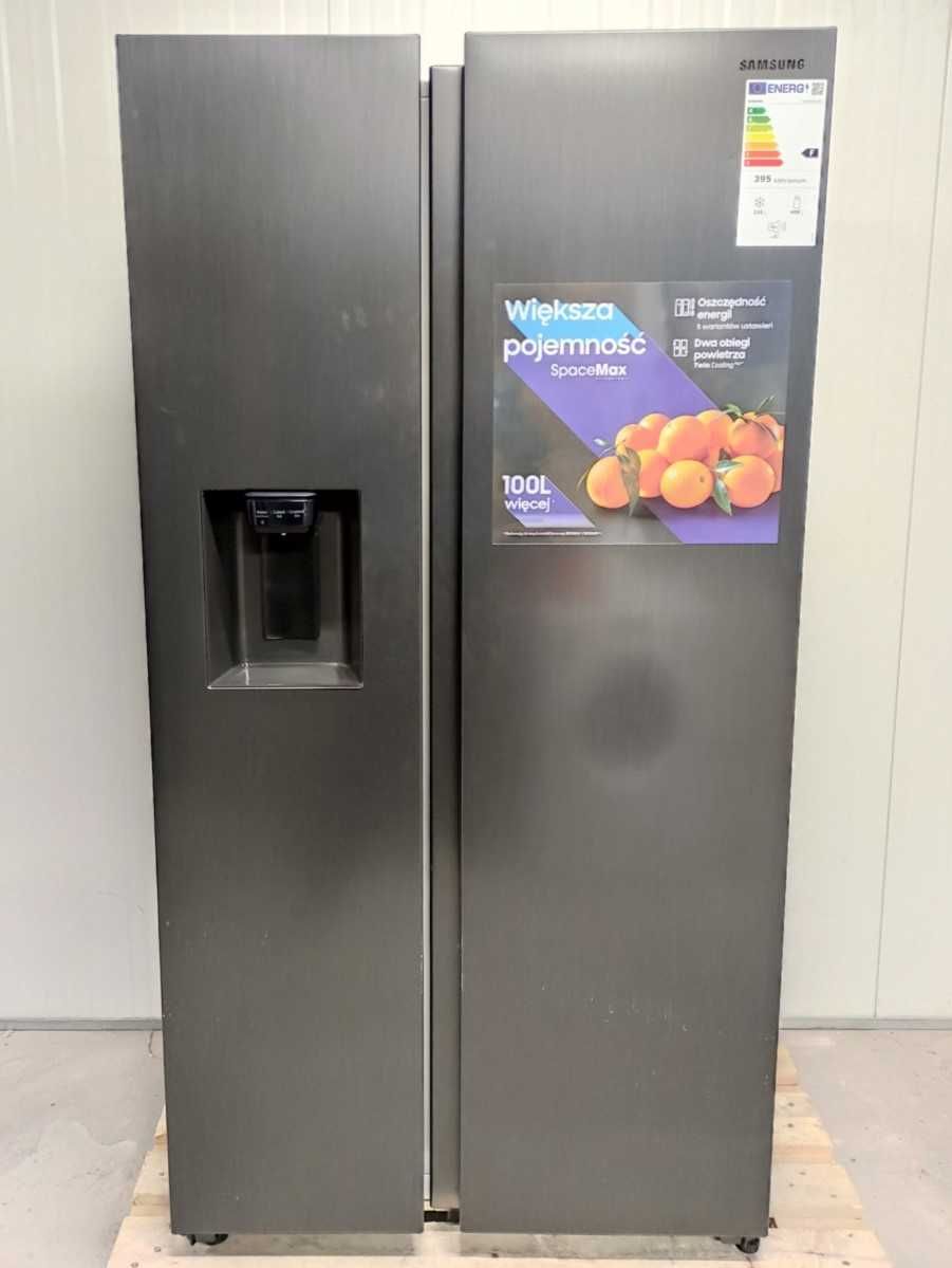 Lodówka side by side Samsung RS68A8540B1 634l kostkarka OUTLET 17KE47