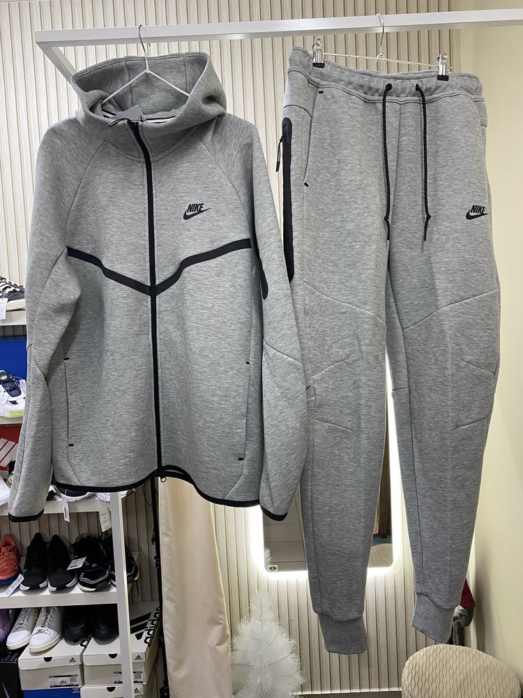 костюм Nike tech fleece